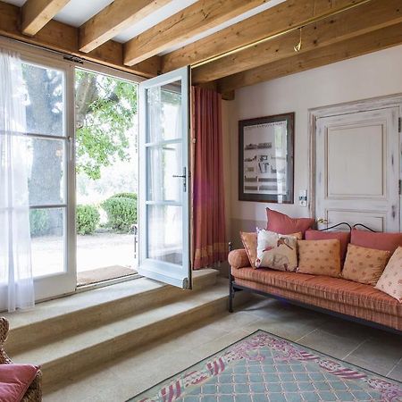 Chateau Talaud Bed & Breakfast Loriol-du-Comtat Exterior photo
