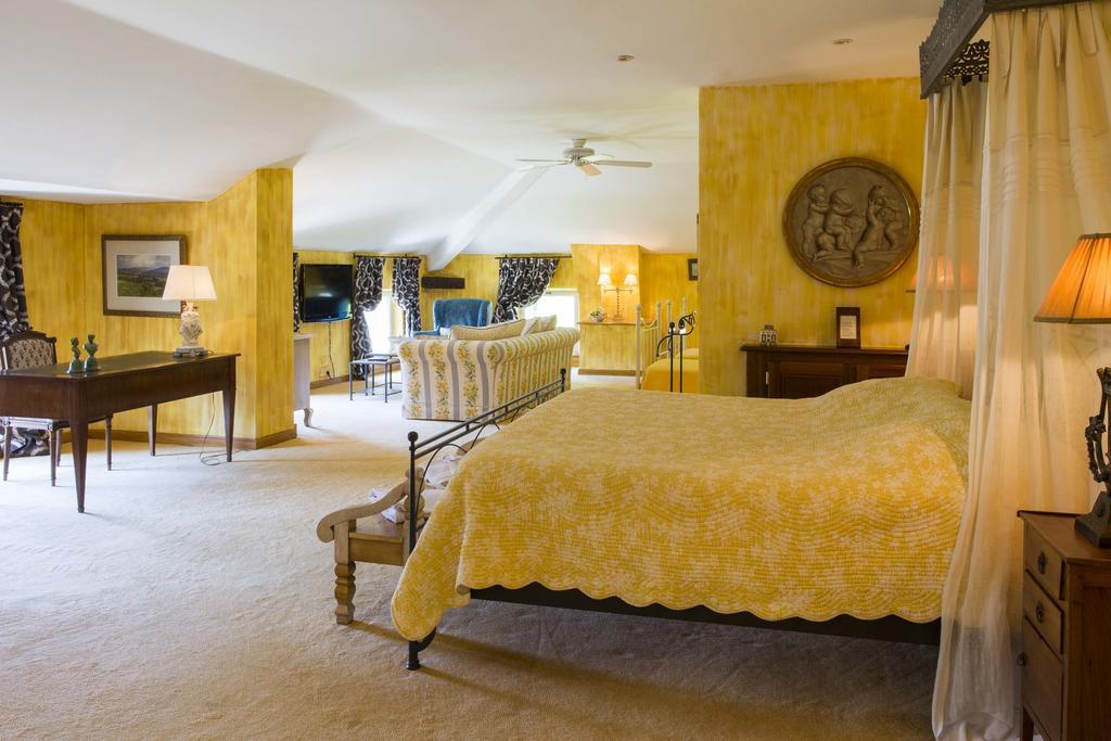 Chateau Talaud Bed & Breakfast Loriol-du-Comtat Room photo