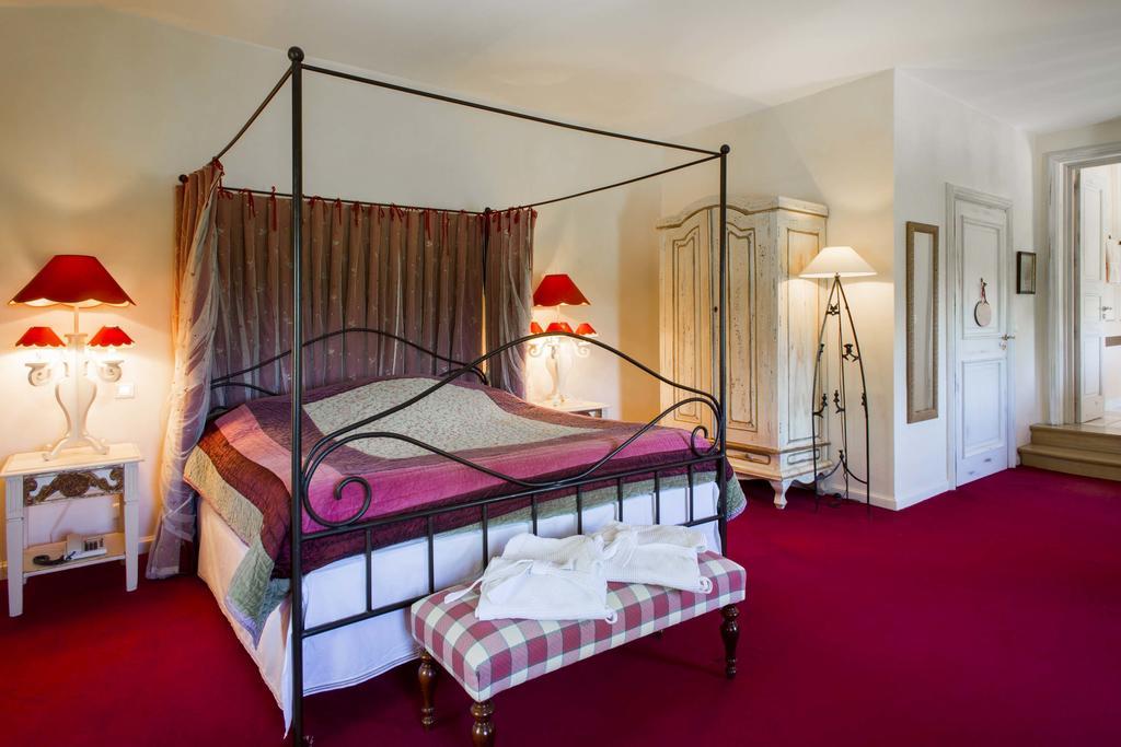 Chateau Talaud Bed & Breakfast Loriol-du-Comtat Room photo